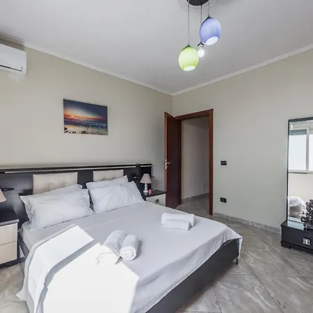 Three Bedroom Romantic Promenade Apartment