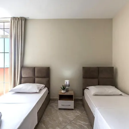Apartment Three Bedroom Romantic Promenade Durres