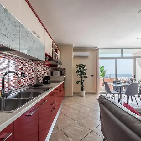 Three Bedroom Romantic Promenade Apartment